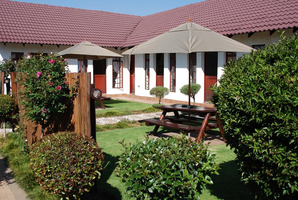 קמפטון פארק Journey'S Inn Africa Airport Lodge מראה חיצוני תמונה