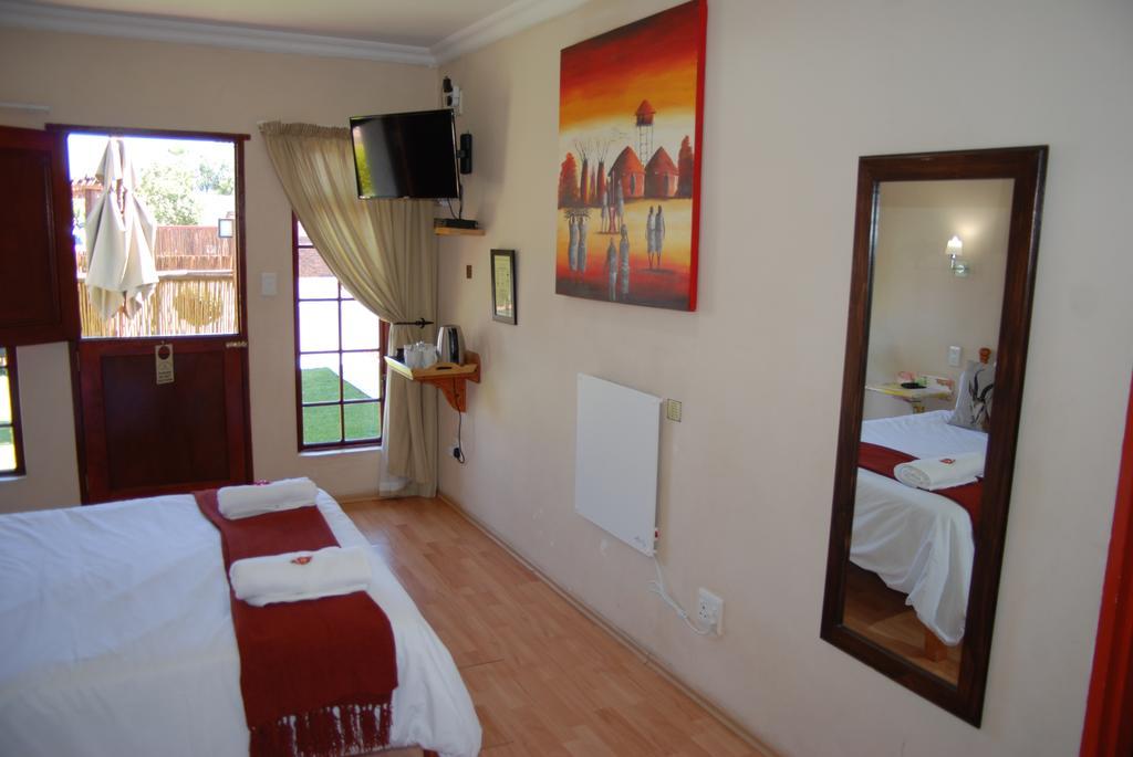 קמפטון פארק Journey'S Inn Africa Airport Lodge חדר תמונה